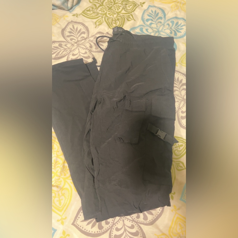 COPY - Mens black cargos from H&M